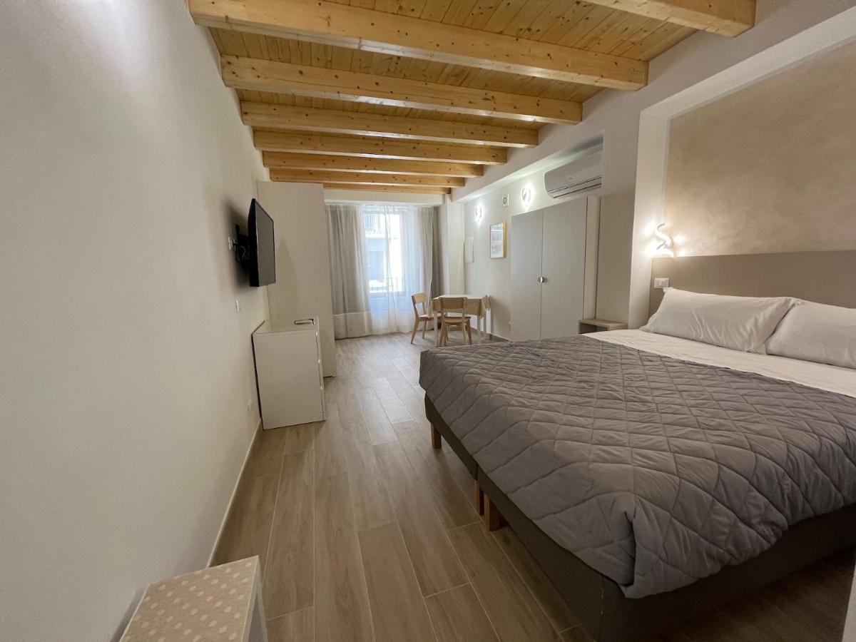 Anfite Apartments Santa Maria Desenzano del Garda Ngoại thất bức ảnh
